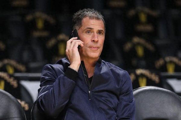 Người hâm mộ đang mong chờ Pelinka mua ngay vào sáng sớm của Double 11, nhưng có thể anh ấy biết nhi
