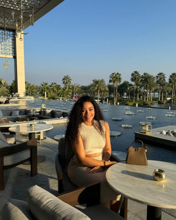 Sun: Vợ của Onana đã bị hủy bỏ